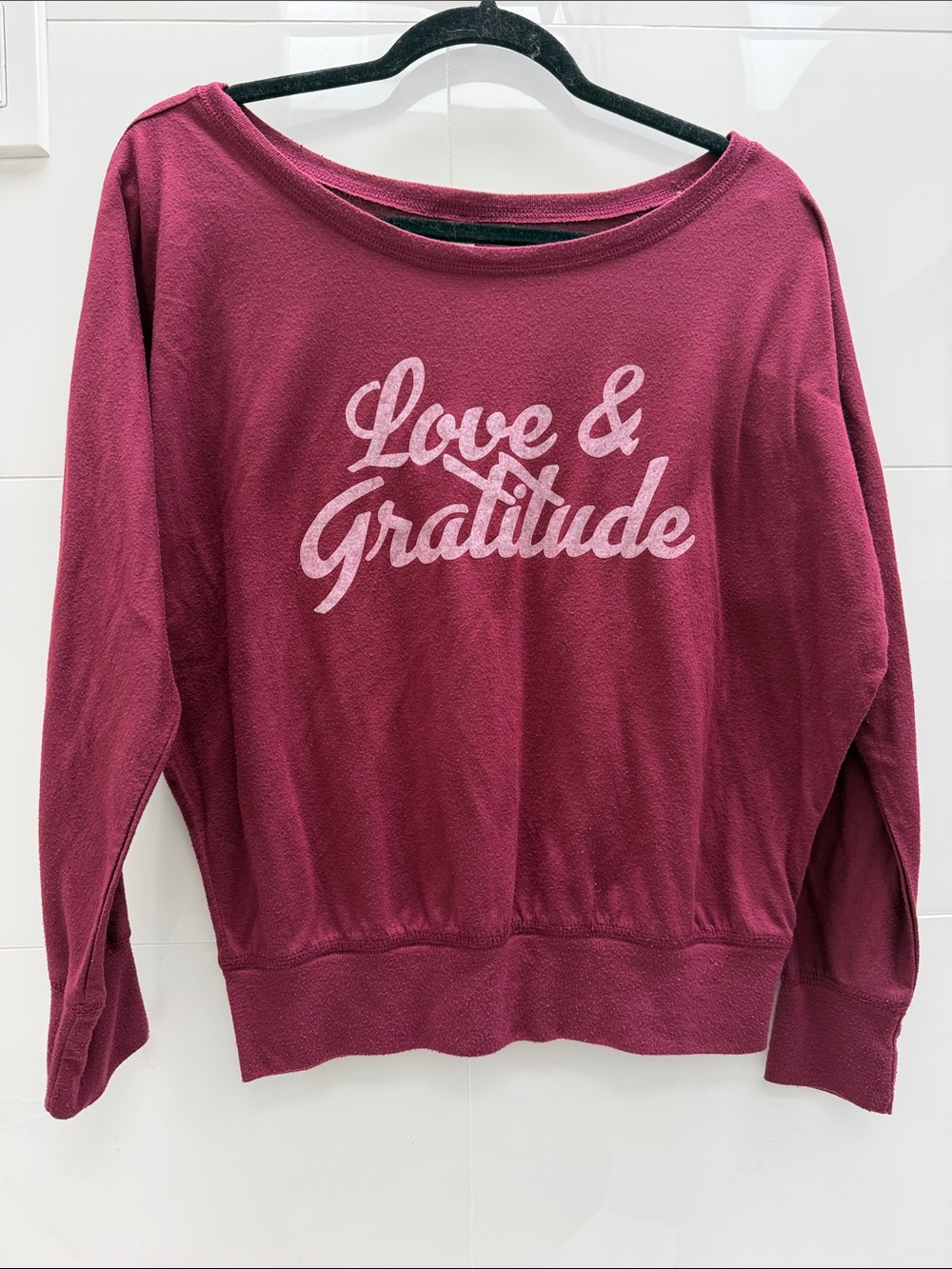 Love & Gratitude Graphic Sweatshirt - Berry Pink